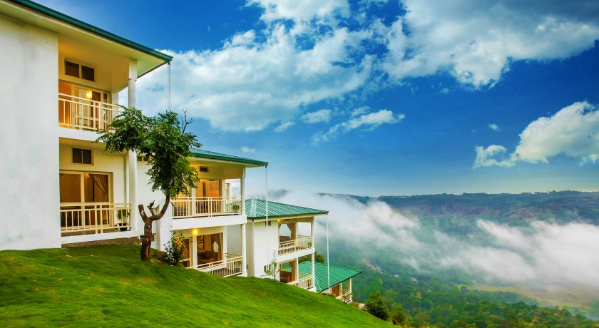 The Wind Munnar - Munnar premium cliff edge cottage